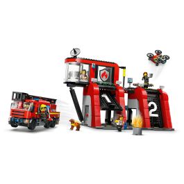 LEGO 60414 Estación de Bomberos y Camión de Bomberos, Figura de Perro de Juguete y 5 Minifiguras, Regalo Infantil