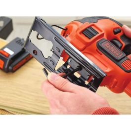 Black+Decker BDCJS18N-XJ Sierra de Calar Inalámbrica 18V - Péndulo, Suela Inclinable 0-45° - Compatible Baterías Litio