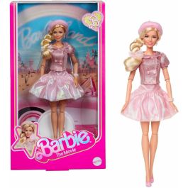 Barbie JBJ53 Muñeca de pelicula Barbie con Boina rosa Precio: 83.49999944. SKU: B1CS24DVCJ