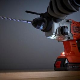 Black&Decker BCD900E2K Taladro Percutor Inalámbrico SDS Plus 18V con 2 Baterías 2.5Ah y Maletín