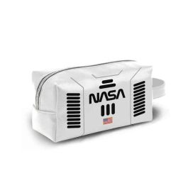 Karactermania Brick Plus Spaceship Neceser de Viaje con Compartimento con Cremallera, Forro Interior con Bolsillo y Asa Lateral, Blanco, 12x25x10 cm Precio: 11.7612. SKU: B14X7GHAKN