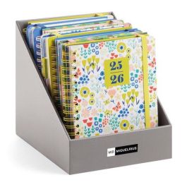 Agenda Escolar (2025-26) Miquelrius Anne Lehman Wire-O Tapa Extra Con Goma Plus 4º 170X218 Surtido Expositor De 8 Precio: 116.89000026. SKU: B1GV66K4TR