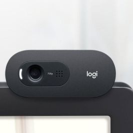 Logitech C505 Webcam HD 720p Micrófono Reducción Ruido, Corrección Luz Auto, Campo Visión 60°, Cable USB-A Largo Logitech C505 Webcam HD 720p Micrófono Reducción Ruido, Corrección Luz Auto, Campo Visión 60°, Cable USB-A Largo