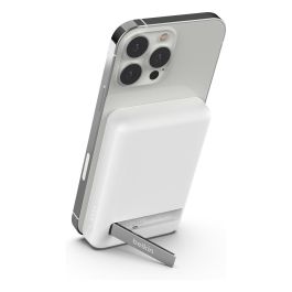 Belkin Power Bank Cargador Inalambrico 5000 mAh con USB-C, Carga 7.5W iPhone, Pie Retráctil, Blanco Precio: 41.50000041. SKU: S7822667