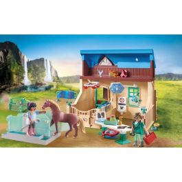 Playmobil 71352 Clínica Veterinaria Waterfall con Caballos y Amigos para Niños +4 Años