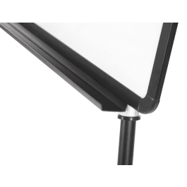 Q-connect Pizarra Blanca con Trípode 70x100 cm para Convenciones, Superficie Laminada, Marco Negro