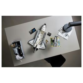 LEGO Creator Expert NASA Spaceshuttle Discovery - Set de construcción 2354 piezas, Maqueta del Transbordador Espacial, para adultos y fans