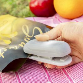 Selladora de Bolsas con Cúter y Colgador Baseyl InnovaGoods Selladora de Bolsas con Cúter y Colgador Baseyl InnovaGoods