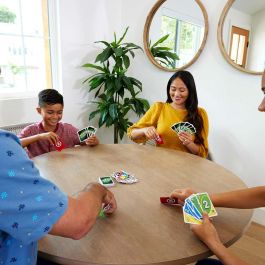 Mattel Games Hmy99 Juego de Cartas UNO Flex con Cartas Especiales para Cambiar Color, Juego Familiar +7 Años, Multilenguaje