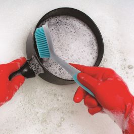 Je cherche une Idee Cepillo Lavar Platos Antirayaduras con Mini Rascador y Cerdas de Silicona Higiénico Ergonómico Duradero 24x5 cm