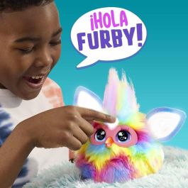 Hasbro F8900 Furby Tie Dye Multicolor Juguete Interactivo Habla, Canta, Se Ilumina con 5 Comandos de Voz y +600 Reacciones Idioma Español +6 Años