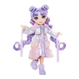 Rainbow High Muñeca Winter Wonderland Morada de 22 cm. Con kit para hacer tu propio muñeco de nieve Precio: 45.50000026. SKU: B19BZAL72S