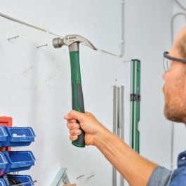 Bosch Martillo de garra 450 g (acero de carburo duro, extractor de garras en forma de V, mango de agarre suave y baja vibración) 4053423254389