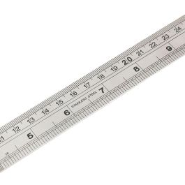 Workpro Regla de Acero Inoxidable 600 mm con Tabla de Conversión Métrico-SAE Grabada para Medición Profesional Workpro Regla de Acero Inoxidable 600 mm con Tabla de Conversión Métrico-SAE Grabada para Medición Profesional Precio: 4.79000038. SKU: B1DBFN3S6X