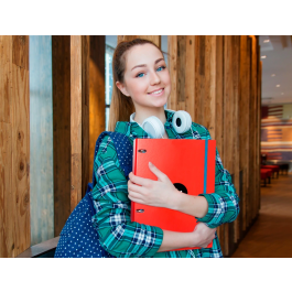 Antartik Carpeta con recambio A4 cuadro 5mm, 4 anillas 25mm redondas, forrada, cierre gomilla, color rojo