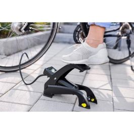 Michelin Bomba de pie con manómetro digital, precisión 0.05 a 7 bar, manguera nylon 60 cm, pies antideslizantes, bloqueo pedal