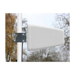 DeLOCK Antena LTE Direccional Exterior, SMA Macho, 7-9 dBi de Ganancia, con Cable de Conexión RG-58 5m, Color Blanco