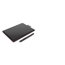Wacom One by Wacom Tableta Gráfica Pequeña con Lápiz sin Batería, 2048 Niveles de Presión, 2540 lpi, USB, Negro para Dibujo y Diseño