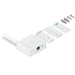 Ubiquiti Dispositivo para 96 Superlik clients, 2km alcance, 7 UP Sense BLE, Ethernet 10/100, Bluetooth 5.2, PoE, Montaje Pared/DIN