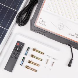 LUM-MJ-DW904 Proyector LED Solar 400W 2257Lm con Sensor de Luz, Mando a Distancia, Panel 45W y Batería 45000mAh para Exterior