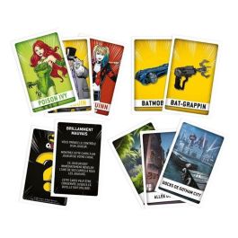 Winning Moves Batman Cluedo Juego de Mesa Misterio DC Comics 2-6 Jugadores Edición Especial con 6 Gadgets de Batman 8+ años