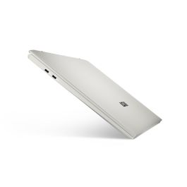 Laptop MSI 16" Intel Core Ultra 9 185H 32 GB RAM 1 TB SSD Nvidia Geforce RTX 4060 Qwerty Español