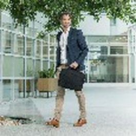 Dicota Eco Top Traveller BASE, 13 - 14.1", 300D rPET Polyester, Black