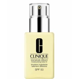 Loción Hidratante Clinique DRAMATICALLY DIFFERENT Spf 50 75 ml Precio: 33.0572. SKU: B1GRRFJVL6