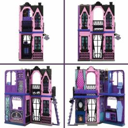 Monster High Jbf16 Hotel Buuutique de Monster High con 5 zonas de juegos y más de 13 accesorios, casa de muñecas