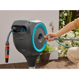Enrollador de manguera automático para terraza - GARDENA - RollUp - S - Azul - Longitud 15 m - Manguera 13 mm Enrollador de manguera automático para terraza - GARDENA - RollUp - S - Azul - Longitud 15 m - Manguera 13 mm