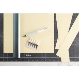 Cricut 2004843 pieza y accesorio para máquinas de corte para bricolaje Cuchilla de corte Cricut 2004843 pieza y accesorio para máquinas de corte para bricolaje Cuchilla de corte
