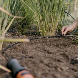 Gardena Kit de Inicio Riego Micro-Drip-System S, 15 m Manguera Hileras de Plantas