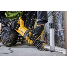 DeWALT DWE305PK-QS Sierra Sable 1100W, Adherencia Suave, Profundidad de Corte Madera 28cm, Metal 10cm