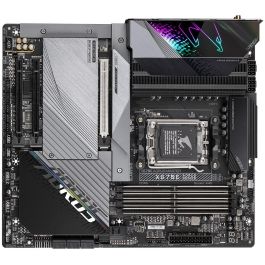 Gigabyte X670E AORUS MASTER AM5 Placa Base DDR5 para AMD Ryzen 9000 Series CPUs hasta 8000MHz Wi-Fi 6E 2.5GbE LAN