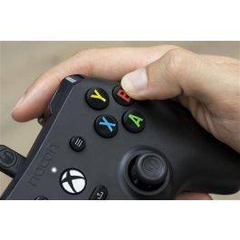 NACON Mando Xbox Compatible con Cable - Certificado Oficial - Negro