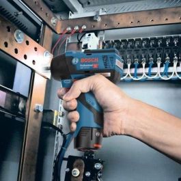 Bosch Professional Llave de impacto GDS 12V-115 + 2 baterías 3.0Ah + L-BOXX - 06019E0103