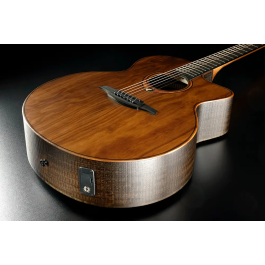 LAG Guitarra Acústica Jumbo Electroacústica Sauvage Lag Natural Satinado Tapa Sólida Brankowood Fondo Aros Eucalipto Cutaway Electrónica Stage LAG Funda Incluida