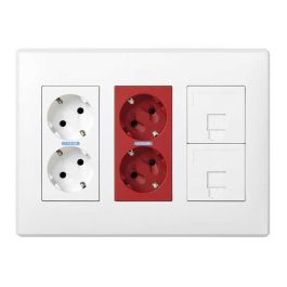 Caja con 2 schukos blancos + 2 schukos rojos + 2 rj45 500 cima superficie o empotrar blanca Precio: 66.78999987. SKU: B1DJW22TYZ