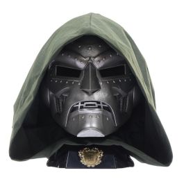 Hasbro Marvel Legends Casco Roleplay Premium Doctor Muerte | Réplica Escala 1:1 | Incluye Capucha y Base para Coleccionistas & Cosplay