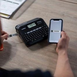 BROTHER Rotuladora electrónica de sobremesa PT-D460BTVP con teclado, conexión a PC y móvil