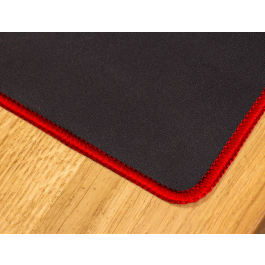 Q-connect Alfombrilla XXL Negra con Borde Rojo para Ratón 900x400 mm