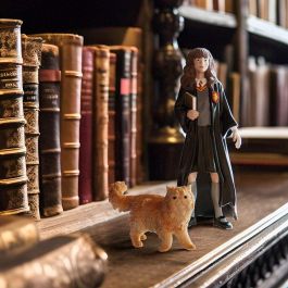 Schleich SCH42635 Hermione y Crookshanks - Figura Coleccionable de Harry Potter