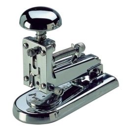 El Casco Grapadora de Sobremesa Metálica M-5 Cromada, 25 hojas de Capacidad, utiliza Grapas 22/6 y 24/6 Precio: 98.78999988. SKU: B1JKA3KMKS