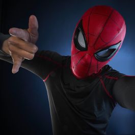 Hasbro Réplica Máscara Spider-Man Homecoming Marvel Legends 1:1 Ojos Electrónicos para Coleccionistas y Cosplay