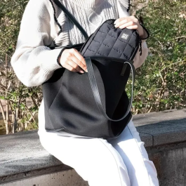 HORI Bolsa Protectora y de Transporte Acolchada 2 para Nintendo Switch - Almacenamiento de Accesorios y Juegos - Negro