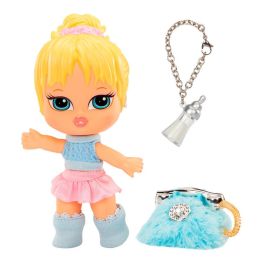 Bratz Muñeca Cloe Babyz Runwayz, incluye top azul, falda rosa y accesorios, +6 años