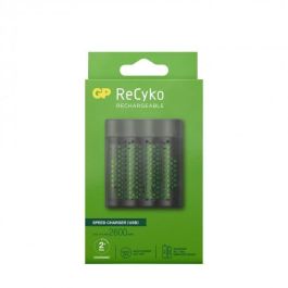 GP M451 Cargador Rápido de Pilas AA/AAA, incluye 4 Pilas Recargables NiMH AA 2600mAh, Negro/Verde, con Organizador
