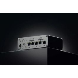 Teltonika Networks RUTX50 Router 5G Industrial Dual SIM, 5x Gigabit Ethernet y Wi-Fi Doble Banda