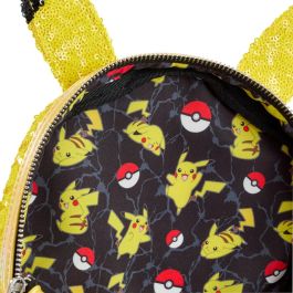 Loungefly Mochila Pikachu Pokemon de Piel Vegana con Lentejuelas 22,8x26,6x11,4cm