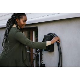 Zaptec Go Cargador de Pared para Vehículo Eléctrico 22kW Negro Asfalto Universal WiFi/4G, el más seguro y fácil de instalar